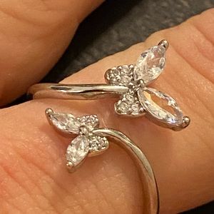 Vintage Sterling Silver (stamped snd signed) IBB Sapphire Butterfly Ring 7.5